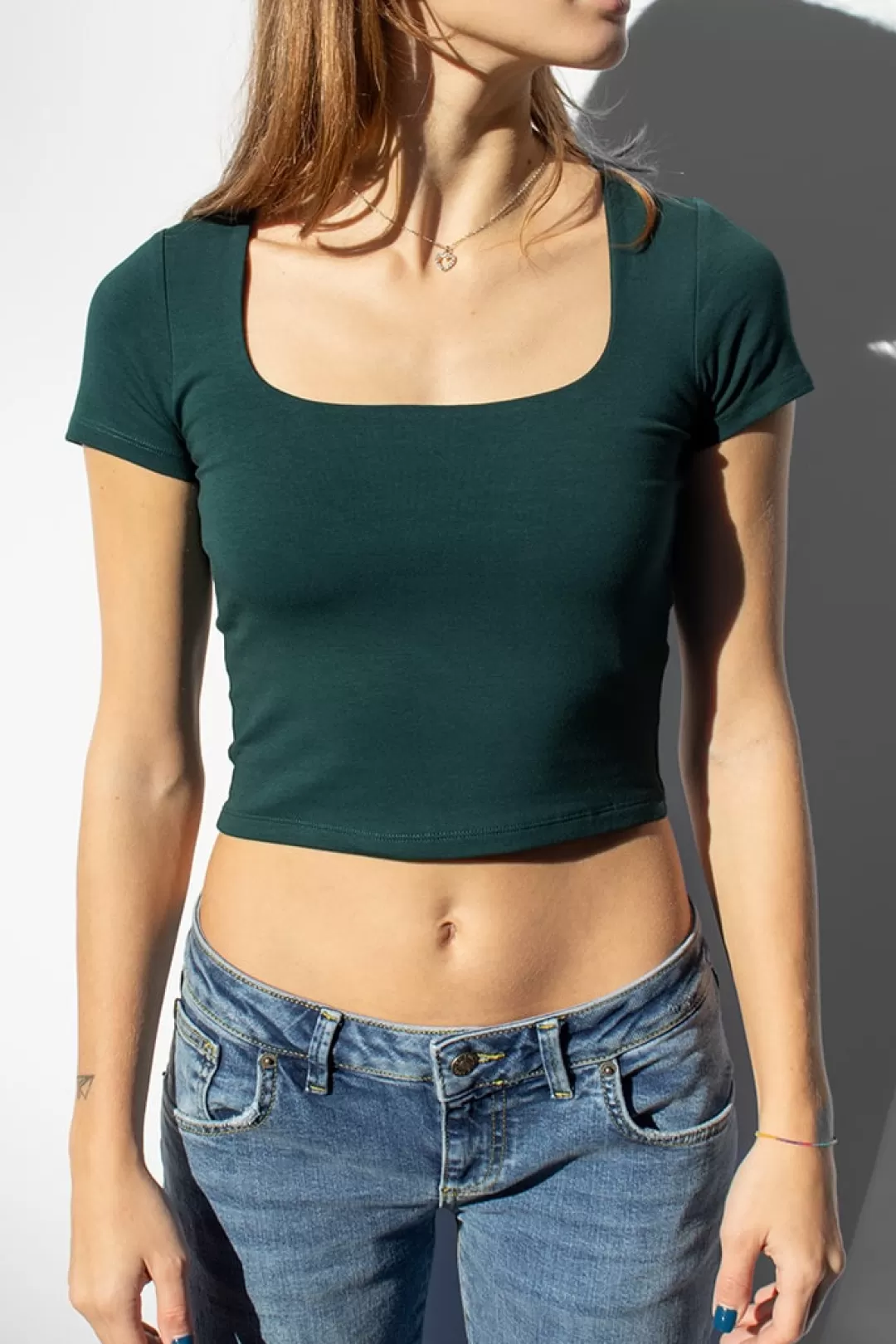 Subdued T-shirt | T-shirt crop scollo quadrato Multicolor